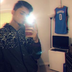 Meet your Posher, Anthony